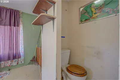 210 Adams St, Myrtle Creek, OR 97457 - Photo 14