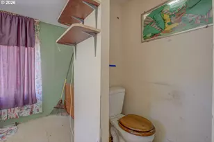 210 Adams St, Myrtle Creek, OR 97457 - Photo 14