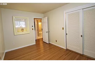 240 NW Baker Creek Rd, McMinnville, OR 97128 - Photo 12