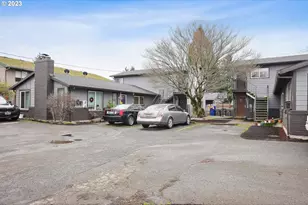 9622 SE Foster Rd, Portland, OR 97266 - Photo 14