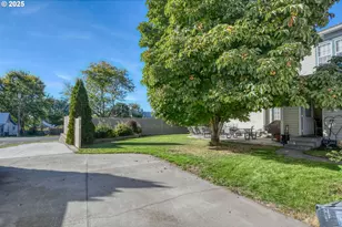 310 E Washington St, Athena, OR 97813 - Photo 12
