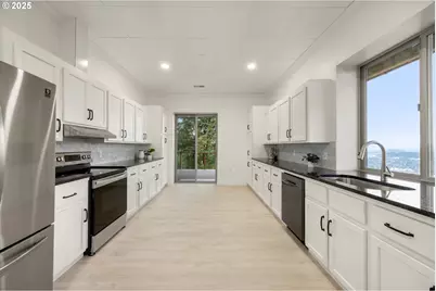 11041 SE Scotts Summit Ct, Happy Valley, OR 97086 - Photo 32