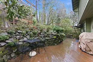 205 S Canby St, Portland, OR 97219 - Photo 46