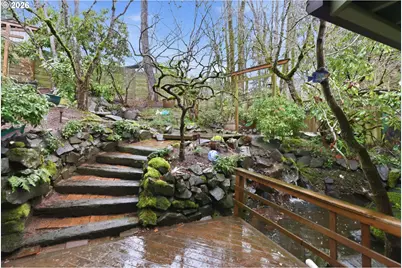 205 S Canby St, Portland, OR 97219 - Photo 36