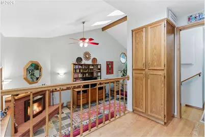 205 S Canby St, Portland, OR 97219 - Photo 18