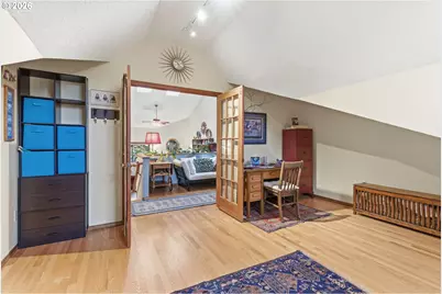 205 S Canby St, Portland, OR 97219 - Photo 24