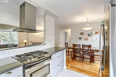 8340 SW 14th Ave, Portland, OR 97219 - Photo 14