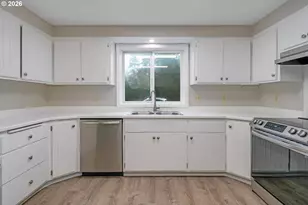 17839 SW Meadowbrook Way, Beaverton, OR 97078 - Photo 12