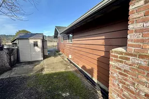 5664 High Banks Rd, Springfield, OR 97478 - Photo 10