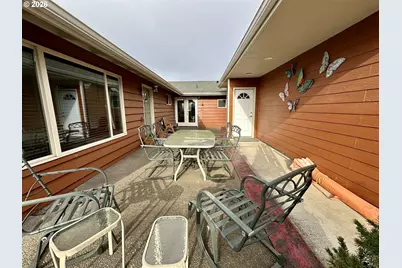 5664 High Banks Rd, Springfield, OR 97478 - Photo 2