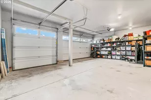 723 SW 49th Dr, Gresham, OR 97080 - Photo 42