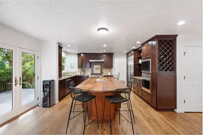 5710 Southwood Dr, Lake Oswego, OR 97035 - Photo 8