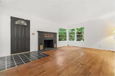 7575 SW Greenwood Dr, Portland, OR 97223 - Photo 4
