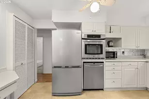 7575 SW Greenwood Dr, Portland, OR 97223 - Photo 24