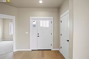 941 Sand Pines Ave, Sutherlin, OR 97479 - Photo 4