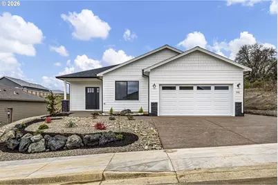 941 Sand Pines Ave, Sutherlin, OR 97479 - Photo 2