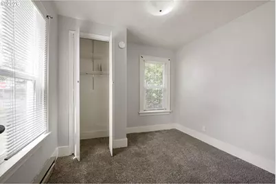 2421 Kincaid St, Eugene, OR 97405 - Photo 8