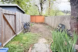2421 Kincaid St, Eugene, OR 97405 - Photo 42