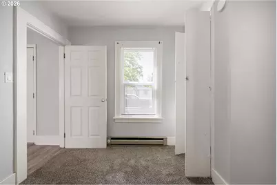 2421 Kincaid St, Eugene, OR 97405 - Photo 8