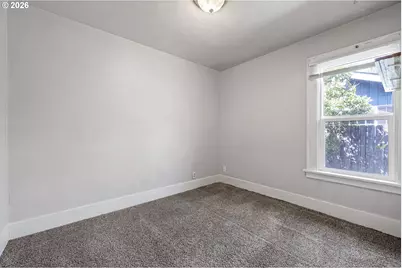2421 Kincaid St, Eugene, OR 97405 - Photo 14