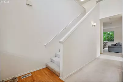 8420 SW Norfolk Ct, Portland, OR 97224 - Photo 4