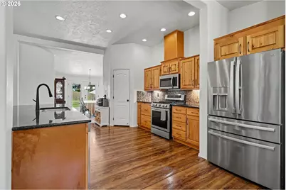2999 Buena Crest Ln NE, Salem, OR 97303 - Photo 14