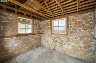 6551 SW Taylors Ferry Rd, Portland, OR 97223 - Photo 40