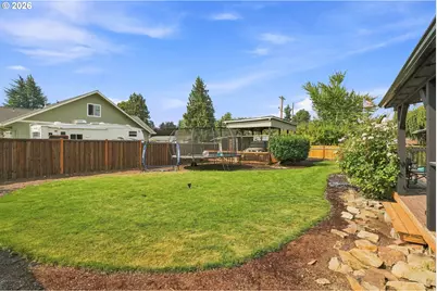 992 Travis Ave, Eugene, OR 97404 - Photo 34