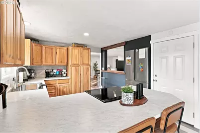 992 Travis Ave, Eugene, OR 97404 - Photo 12