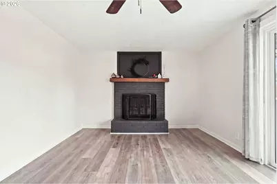 992 Travis Ave, Eugene, OR 97404 - Photo 16