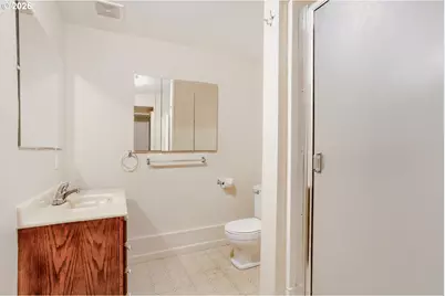 7025 SW Hoodview Pl, Beaverton, OR 97008 - Photo 22