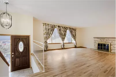 7025 SW Hoodview Pl, Beaverton, OR 97008 - Photo 4