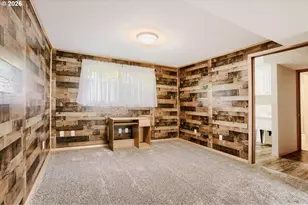 7025 SW Hoodview Pl, Beaverton, OR 97008 - Photo 10