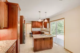 7025 SW Hoodview Pl, Beaverton, OR 97008 - Photo 12