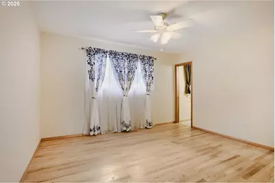 7025 SW Hoodview Pl, Beaverton, OR 97008 - Photo 16