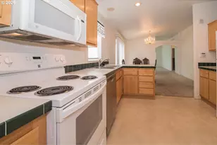 119 SE 216th Ave, Gresham, OR 97030 - Photo 14