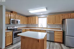 16305 NE 37th Cir, Vancouver, WA 98682 - Photo 14