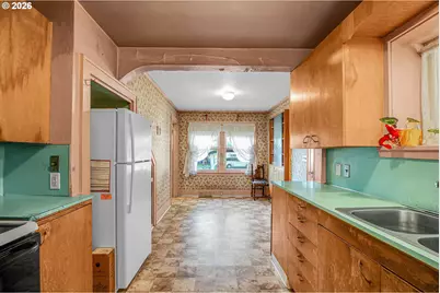 6026 SE 84th Ave, Portland, OR 97266 - Photo 12