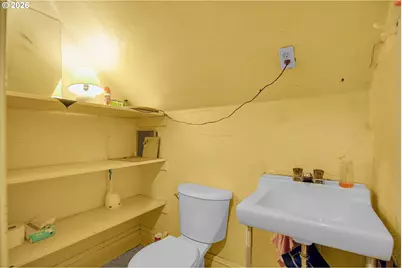 6026 SE 84th Ave, Portland, OR 97266 - Photo 28