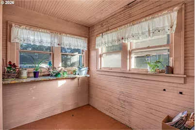 6026 SE 84th Ave, Portland, OR 97266 - Photo 16