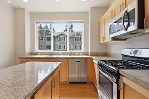 10525 NE Cedar Falls Loop, Hillsboro, OR 97006 - Photo 20