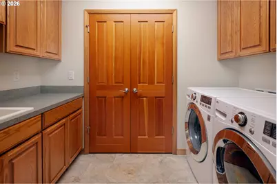 1115 Skookum Dr, Silverton, OR 97381 - Photo 28