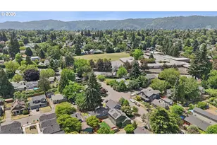 10214 N Midway Ave, Portland, OR 97203 - Photo 30