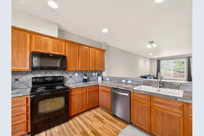 7822 SW Dune Grass Ln, Tigard, OR 97224 - Photo 14