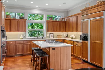 14261 Uplands Dr, Lake Oswego, OR 97034 - Photo 16