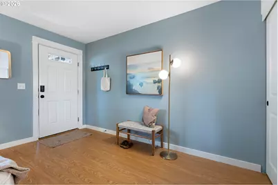 8682 N Willamette Blvd, Portland, OR 97203 - Photo 4