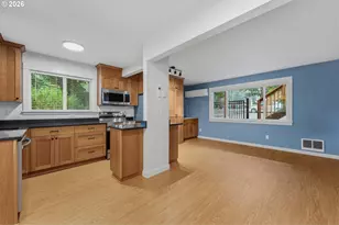 8682 N Willamette Blvd, Portland, OR 97203 - Photo 16