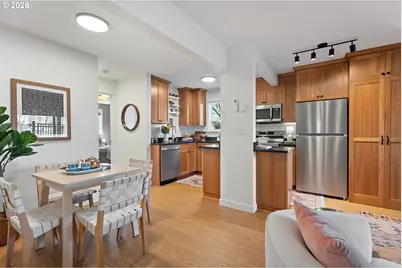 8682 N Willamette Blvd, Portland, OR 97203 - Photo 6