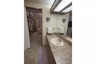 17442 NE Glisan St, Portland, OR 97230 - Photo 16