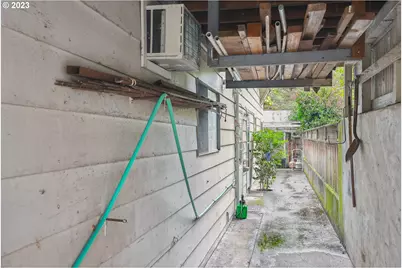 350 NE 61st Ave, Portland, OR 97213 - Photo 24